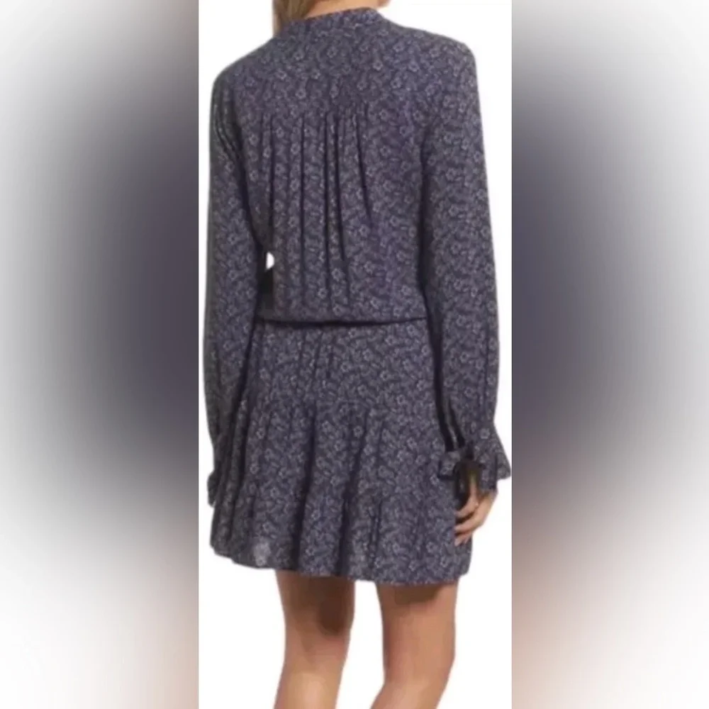 Paige Denisa Floral drop waist dress in Parisan Night Papyrus Meadow 
Size S - Picture 5 of 10